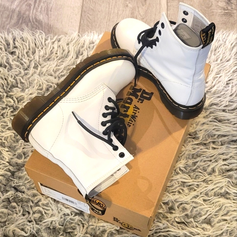 Doc Martens 1460 combat boots